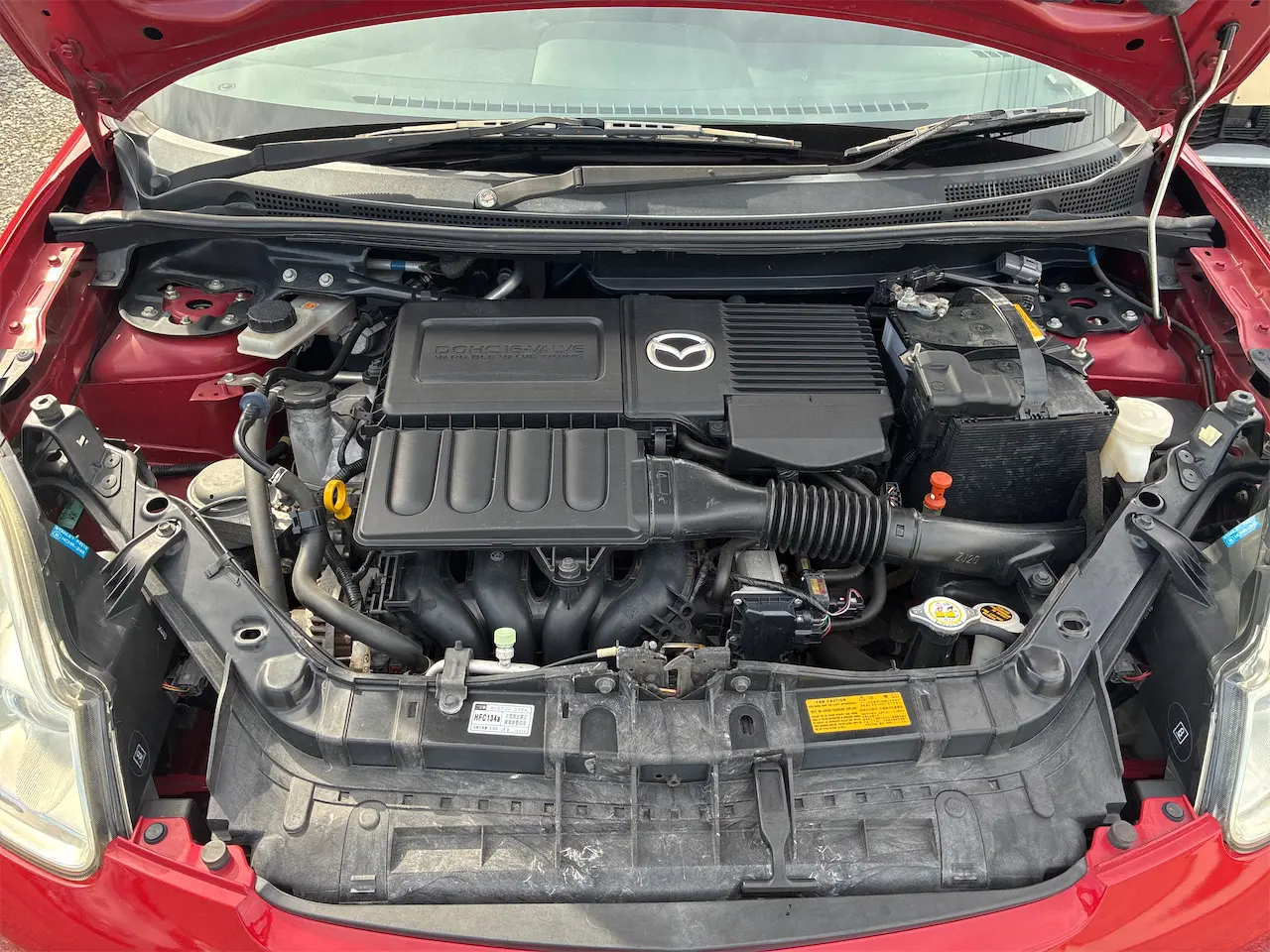 ベリーサエンジンルーム